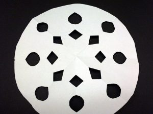 paper-snowflakes-cutouts-014
